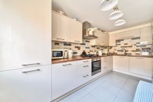 Photo 16- click for photo gallery